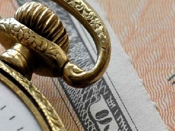 年轻人不再选择4S店的原因分析